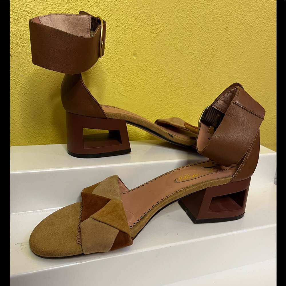 New Woman’s Poetic Licence Vintage Sandals w/Square See Through Heel!